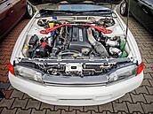 �ervencové setkání Clubu Automobilista v Bonneville Cafe v pra�ských Mod�anech