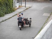 �ervencové setkání Clubu Automobilista v Bonneville Cafe v pra�ských Mod�anech