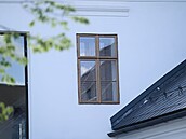 Nová okna byla vyrobená podle p�vodních p�edlohz nenapojovaného jasanového...