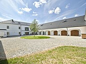 �Rychta si ve své hmot� zachovala �adu autentických konstrukcí, �emeslných...