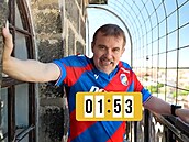 Plze�ský biskup Tomá� Holub vyb�hl v� katedrály sv. Bartolom�je za jednu...