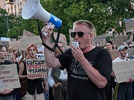 Kyjev. Protest proti odvolání Mychajlo Fedorova z pozice ukrajinského ministra...