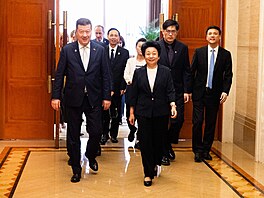 Jednaní s p�edsedkyní  �anghajského m�stského shromá�d�ní paní Huang Lixin....