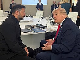 Ukon�eme tu válku. Podle Trumpa bylo setkání se Zelenským velmi dobré. �Rusko...