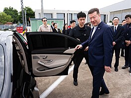 P�edseda Sn�movny Tomio Okamura (SPD) dorazil do �anghaje (20. �ervence 2026)