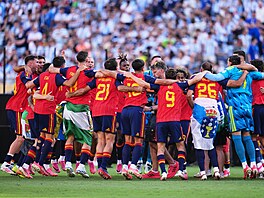 Euforie nových mistr� sv�ta, �pan�lé slaví po finále s Argentinou.