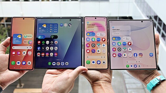 Zleva: Samsung Galaxy Z Flip 7, Samsung Galaxy Z Fold 7, Samsung Galaxy Z Flip...