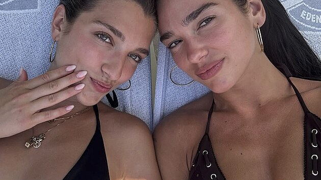 Rina Lipa a jej� sestra Dua Lipa (27. kv�tna 2025)