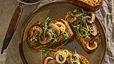 Houbová bruschetta