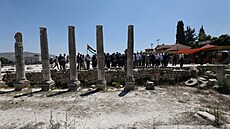 Izrael�tí osadníci pod ochranou armády vtrhli do starobylého m�sta a p�ilehlého...