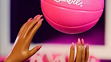 Panenka Barbie podle basketbalistky Angel Reeseové