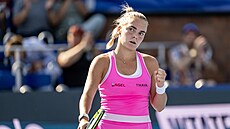 Sára Bejlek se raduje ve �tvrtfinále turnaje WTA v Praze.