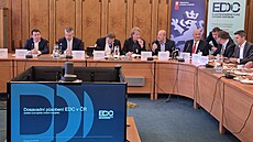 Tisková konference na MPO k druhému výro�í zahájení sdílení elekt�iny v...
