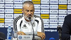 Trenér A-týmu a generální sportovní mana�er olomoucké Sigmy Pavel Hapal na...