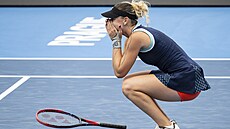 Lucie Havlí�ková slaví výhru v prvním kole Livesport Prague Open.