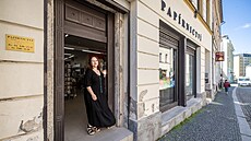 K zav�ení oblíbeného papírnictví ji dovedlo vícero d�vod�, které podle ní tvo�í...