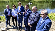 Tisková konference k plánovanému zbudování plavebního stupn� D��ín na Labi....