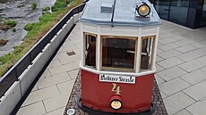 Replika historické �ervené tramvaje Ringhoffer