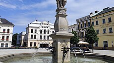 Ka�na se sochou svatého Floriána na Rynku