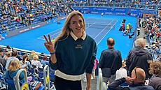 Atletka Nikoleta Jíchová fandí b�hem tenisového Prague Open své kamarádce Sá�e...