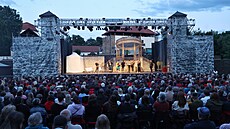 Leto�ní ro�ník Letních shakespearovských slavností za�al na Slezskoostravském...