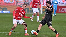 Pardubický Michal Hlavatý v zápase proti Jablonci