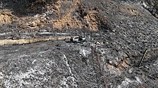 Záb�ry z dronu ukazují zkázu, kterou na Sicílii zp�sobily ni�ivé lesní po�áry....
