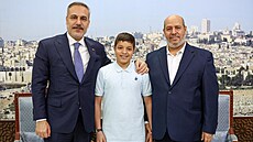 Nový v�dce palestinského teroristického hnutí Hamás  Chalíl Hajja (vpravo) s...