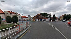 nám�stí Protifa�istických bojovník� v Uh�ín�vsi