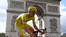 Slovinec Tadej Poga�ar b�hem 21. etapy Tour de France
