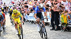 Nizozemec Mathieu van der Poel (vpravo) a Slovinec Tadej Poga�ar b�hem 21....