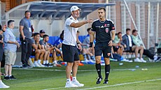 Zlínský trenér Bronislav �ervenka b�hem utkání s Baníkem Ostrava.