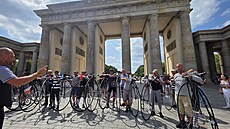 Skupina p�átel velociped�, kte�í si �íkají Víde�áci 2023, v �ervenci dojela do...