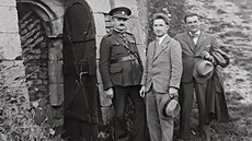 Historii mapuje nová kniha 100 let provázení v josefovském podzemí, kterou...