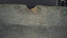 Detail ost�í bronzového me�e z archeologického nálezu u Kojetína na P�erovsku...