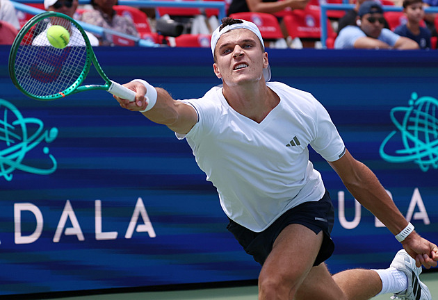 Menšík vs. Atmane live: ATP Montréal 2026 broadcast, odds