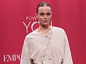 Princezna Eugénie Hannoverská dává p�ednost nenápadnému �atníku, který staví na...