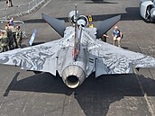 Detailní pohled na Saab JAS-39 Gripen v �eských barvách na veletrhu ve...