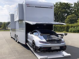 Verze 1200 QS Platinum p�edstavuje dosavadní vrchol tohoto více ne�...