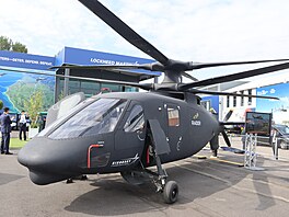 Podle výrobce je vysokorychlostní víceú�elový bojový vrtulník Sikorsky S-97...