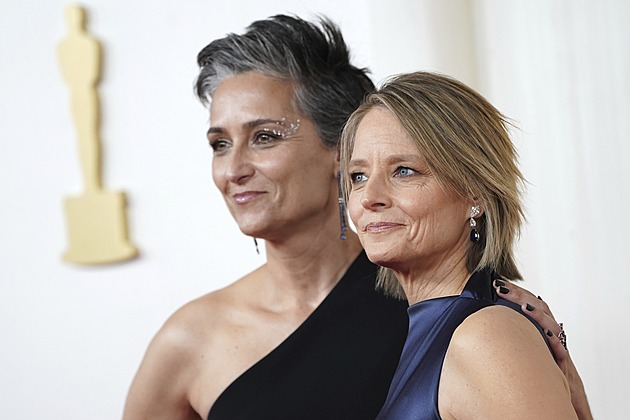Eduard Cupák, Jodie Foster. Remembering Famous LGBT Personalities and Relationships