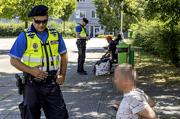 Strážníci posílili kontroly u metra, zaměřují se na problémové a nepřizpůsobivé