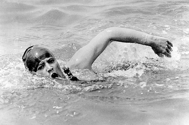 Gertrude Ederle's historic Channel swim shattered men's record, advanced women's sports