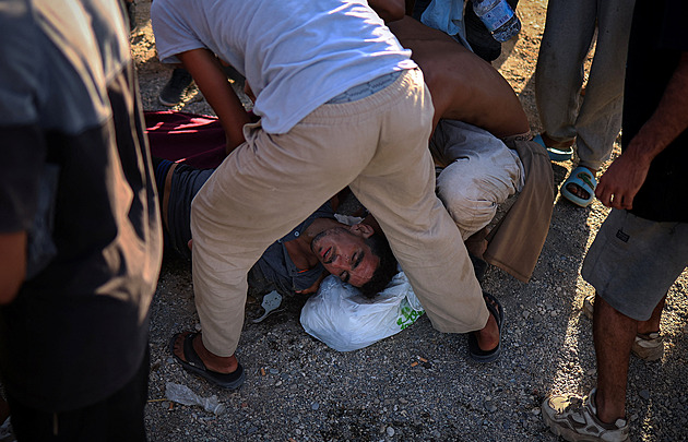 Maroko chce pomoci s návratem nezletilých migrantů. V Ceutě jich zůstává přes tisíc