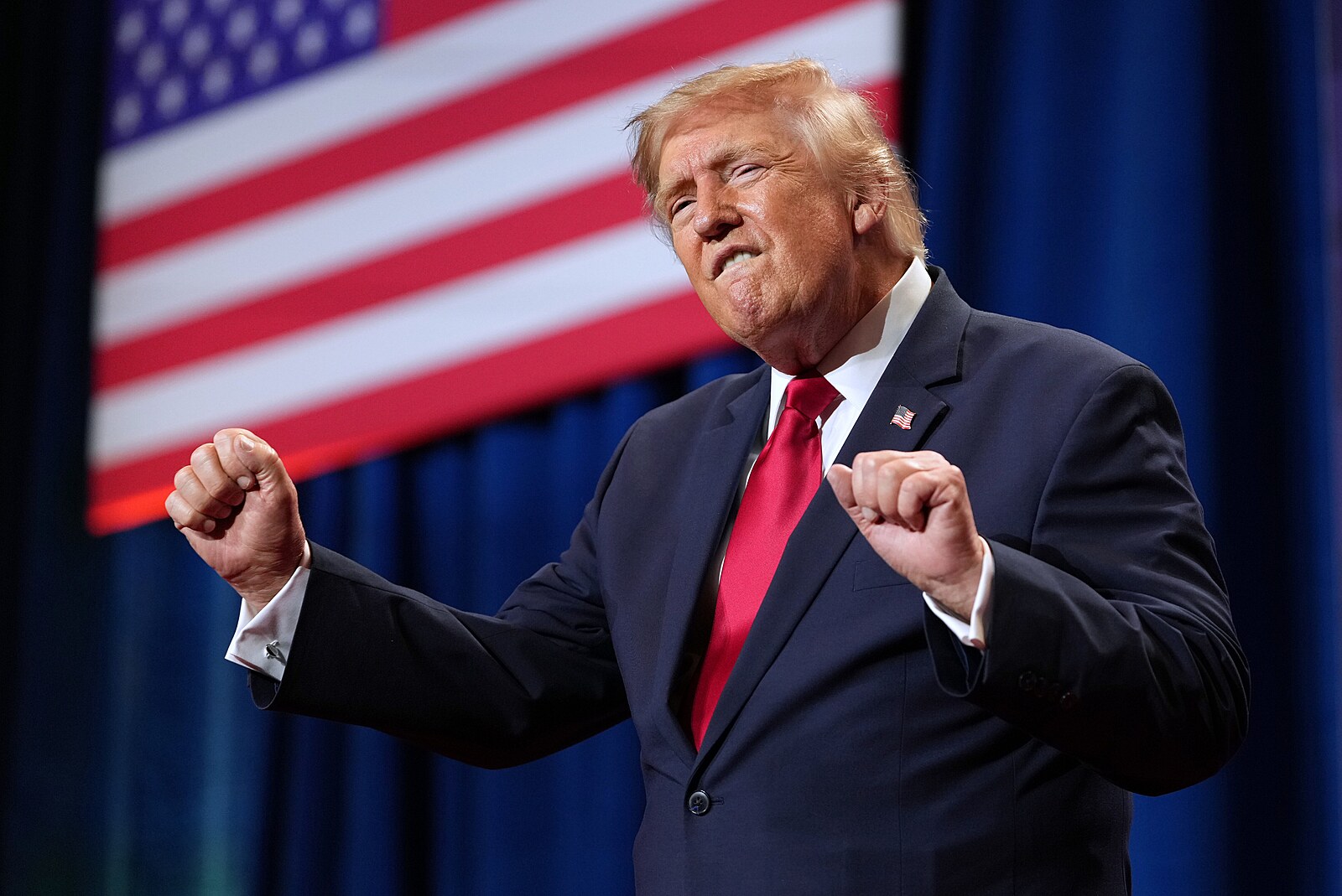 Trump popřel nedostatek munice. Hrozí dlouhým vězením těm, kdo tvrdí opak