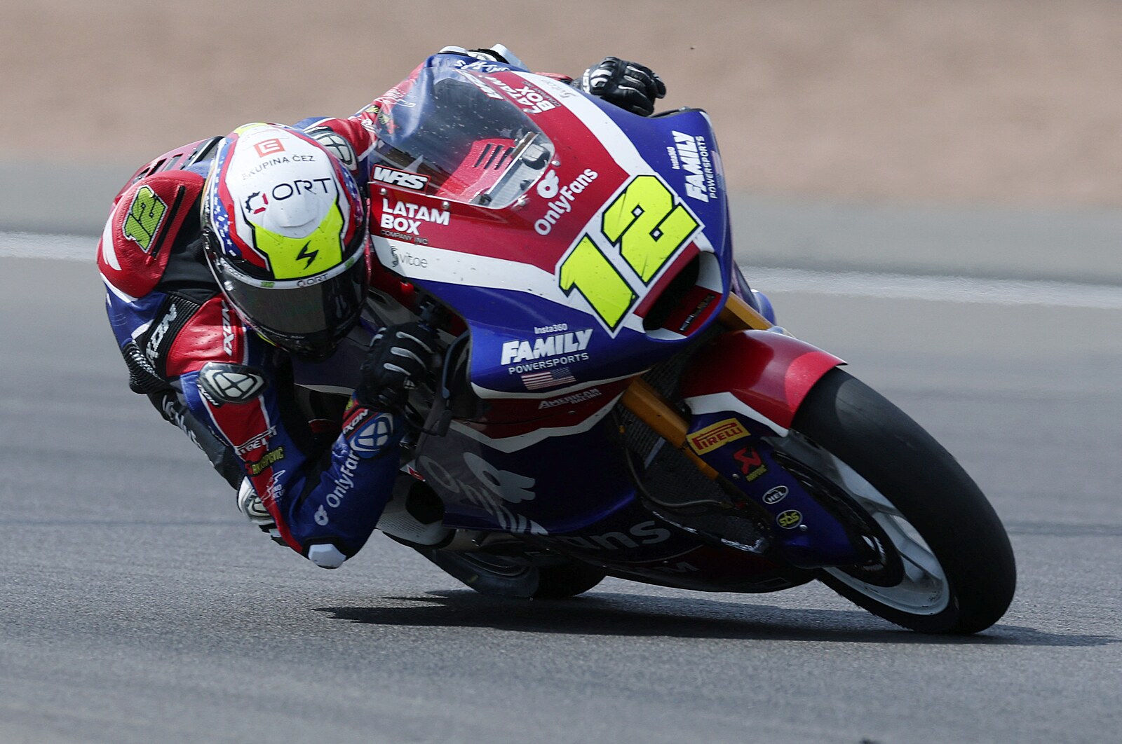 Filip Salač v Silverstone zazářil! Získal své první vítězství v Moto2, Česko slaví po 16 letech