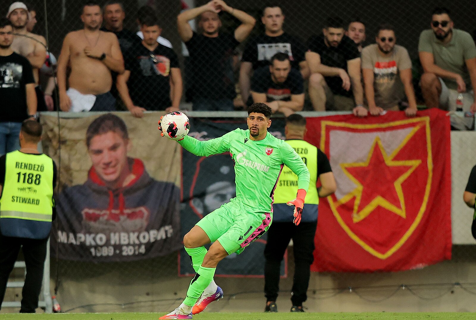 Plzeň je blízko duelu s Crvenou zvezdou, Srbové podlehli Hapoelu Beer Ševa | Sport