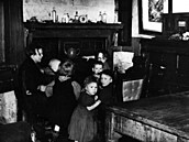 Tohle rozplánované uspo�ádání ale realit� dlouho neodpovídalo. Celé rodiny se...