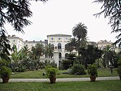 Sou�asná botanická zahrada sídlí v areálu n�kdej�í vily Corsini od roku 1883,...