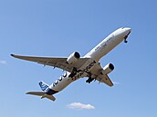 Na letecké airshow ve Farnborough bylo k vid�ní i letadlo Airbus A350-1000, co�...